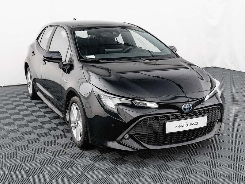 Używany Toyota Corolla Comfort 152 KM (111 kW) 2021 Czarny Hatchback