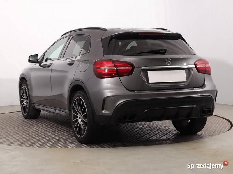 Używany Mercedes GLA220 2017 Szary SUV