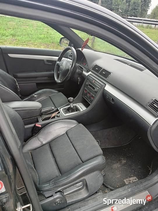 Używany Audi A4 2004 Czarny Kombi