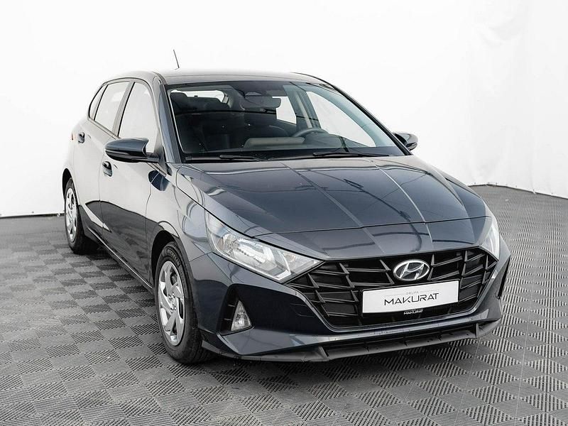 Używany Hyundai i20 84 KM (61 kW) 2023 Niebieski ciemny (metalik) Hatchback