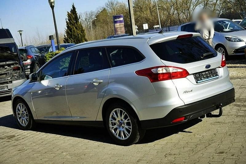 Używany Ford Focus 115 KM (84 kW) 2014 Srebrny Kombi