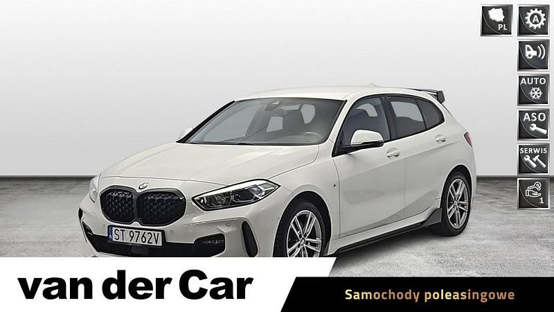 Biały Używany 2023 BMW 118 M Sport Hatchback | 119 900 zł (Dość drogi) - Obraz 1/4