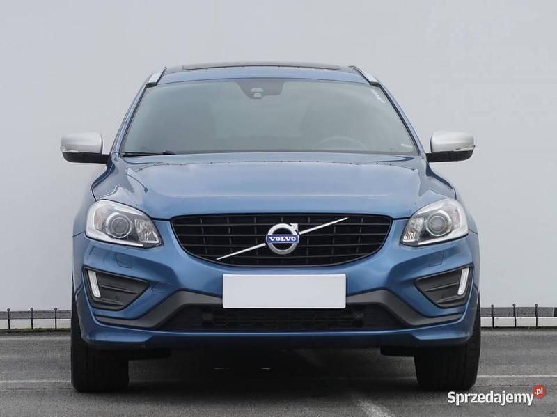 Niebieski Używany 2016 Volvo XC60 SUV | 59 999 zł (Dobra cena) - Obraz 1/4