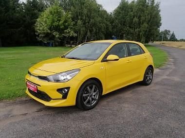 Żółty Używany 2023 Kia Rio Hatchback | 55 900 zł (Uczciwa cena) - Obraz 1/4