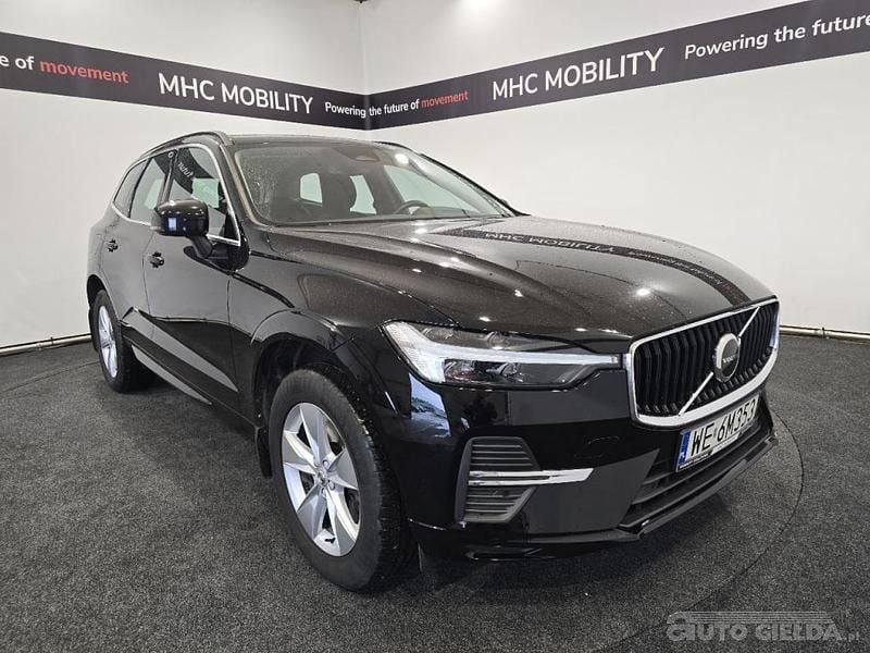 Czarny Używany 2022 Volvo XC60 SUV | 99 630 zł (Super Cena) - Obraz 1/4