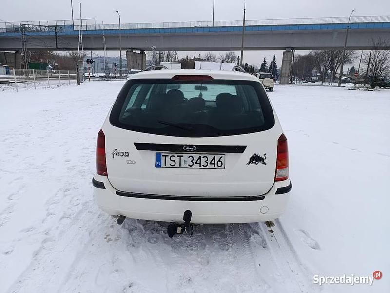 Używany Ford Focus 2003 Biały Kombi