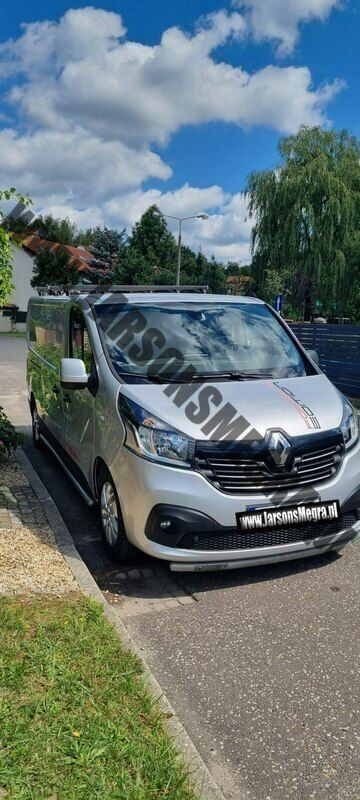Srebrny Używany 2015 Renault Trafic Van | 51 500 zł (Uczciwa cena) - Obraz 1/4