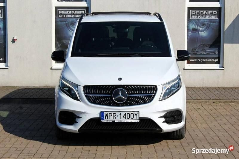 Biały Używany 2022 Mercedes V250 Exclusive Minivan | 299 900 zł - Obraz 1/4