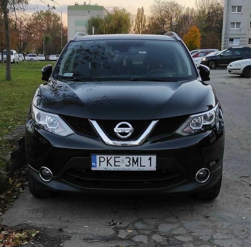 Używany Nissan Qashqai 163 KM (119 kW) 2016 Czarny SUV