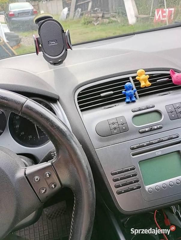 Czarny Używany 2009 Seat Altea Minivan | 13 300 zł (Uczciwa cena) - Obraz 1/4