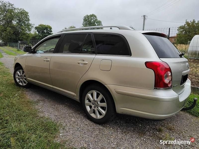 Używany 2006 Toyota Avensis | 13 500 zł (Dość drogi) - Obraz 1/4
