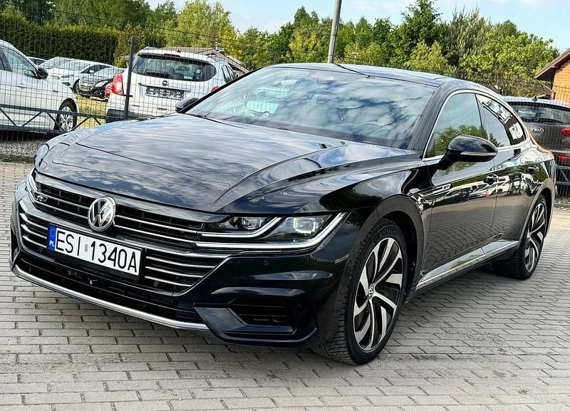 Czarny (metalik) Używany 2018 VW Arteon Hatchback | 84 900 zł (Super Cena) - Obraz 1/4