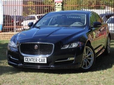 Czarny Używany 2016 Jaguar XJ Sedan/Limuzyna | 99 999 zł - Obraz 1/4
