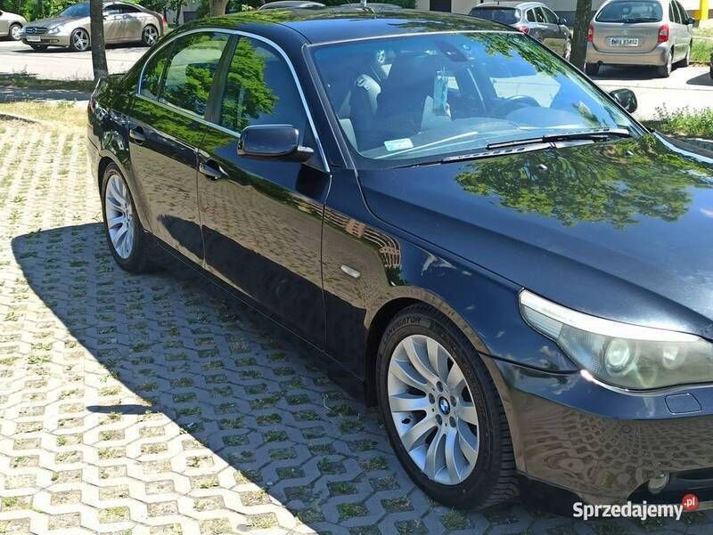 Czarny Używany 2003 BMW 520 Sedan/Limuzyna | 16 900 zł - Obraz 1/4