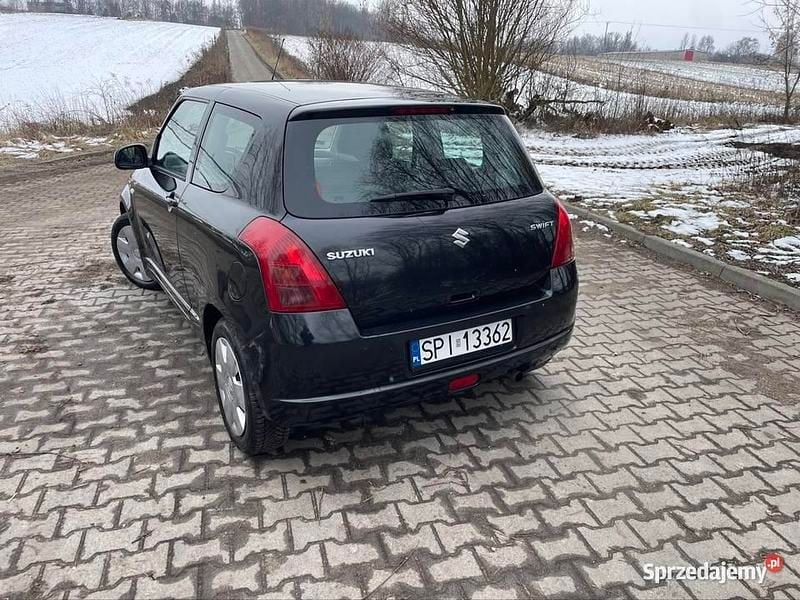 Używany Suzuki Swift 2007 Czarny Hatchback