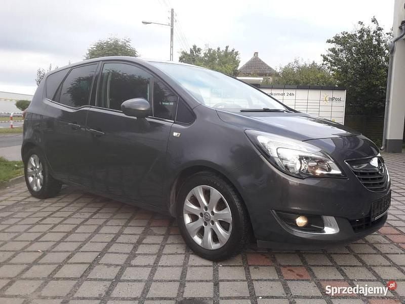 Szary Używany 2015 Opel Meriva Minivan | 23 900 zł (Uczciwa cena) - Obraz 1/4
