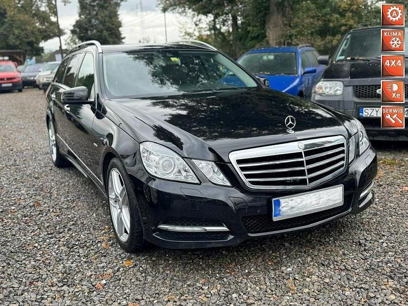 Używany Mercedes E220 Avantgarde 170 KM (125 kW) 2012 Czarny Kombi