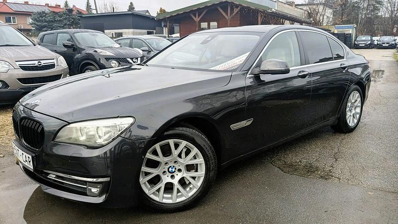 Używany BMW 730 258 KM (189 kW) 2015 Grafitowy Sedan/Limuzyna