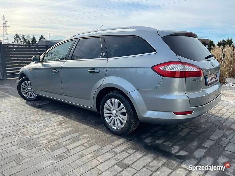 Używany Ford Mondeo Ghia 2010