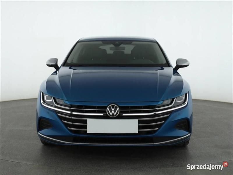 Używany VW Arteon 2021 Niebieski Sedan/Limuzyna
