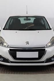 Używany Peugeot 208 82 KM (60 kW) 2015 Biały Hatchback