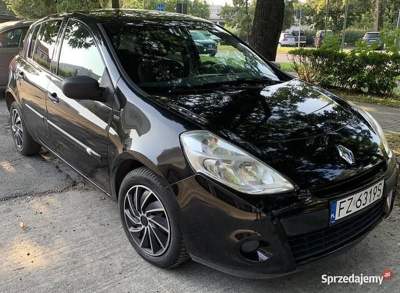 Czarny Używany 2011 Renault Clio III LIMITED Hatchback | 12 000 zł (Uczciwa cena) - Obraz 1/4