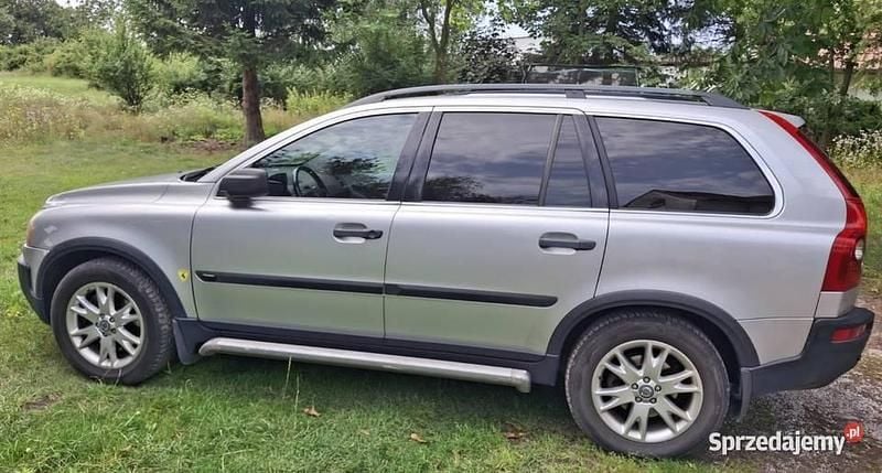 Srebrny Używany 2004 Volvo XC90 SUV | 10 900 zł - Obraz 1/4
