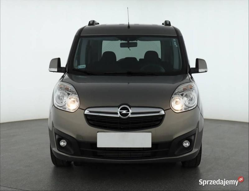 Szary Używany 2016 Opel Combo Pickup | 32 999 zł (Drogi) - Obraz 1/4
