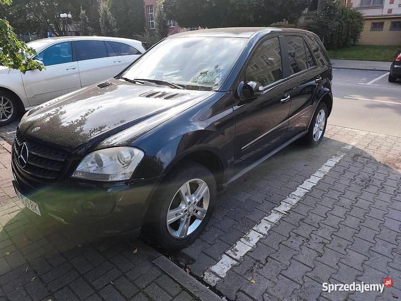 Używany Mercedes ML320 2008 Czarny SUV
