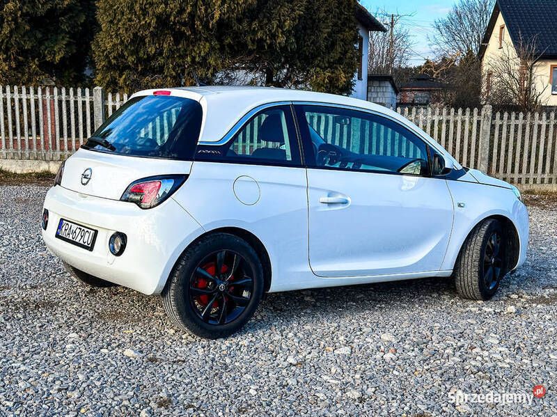Biały Używany 2015 Opel Adam Hatchback | 27 900 zł (Uczciwa cena) - Obraz 1/4