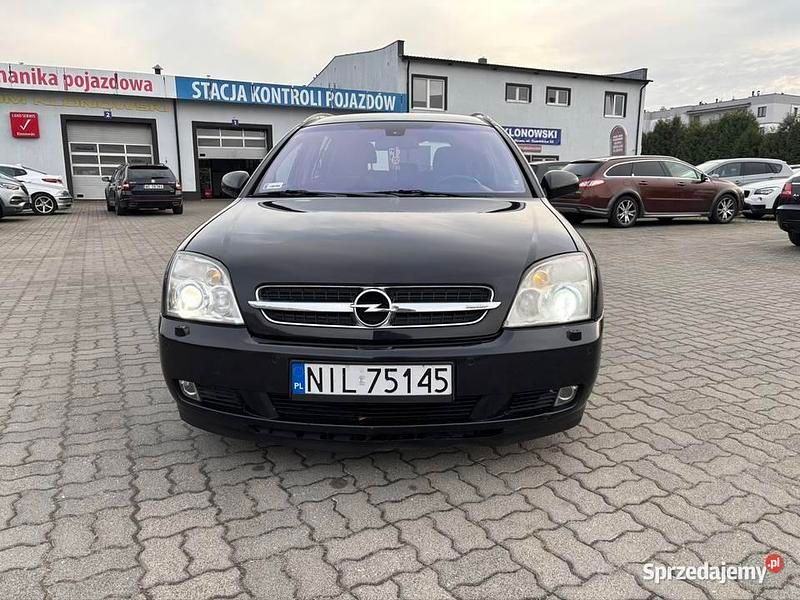 Używany Opel Vectra 2004 Czarny Kombi