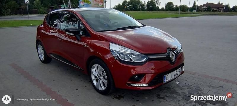 Bordowy Używany 2017 Renault Clio IV Hatchback | 34 000 zł (Uczciwa cena) - Obraz 1/4