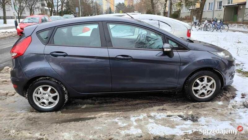 Używany Ford Fiesta 68 KM (50 kW) 2009 Grafitowy Hatchback