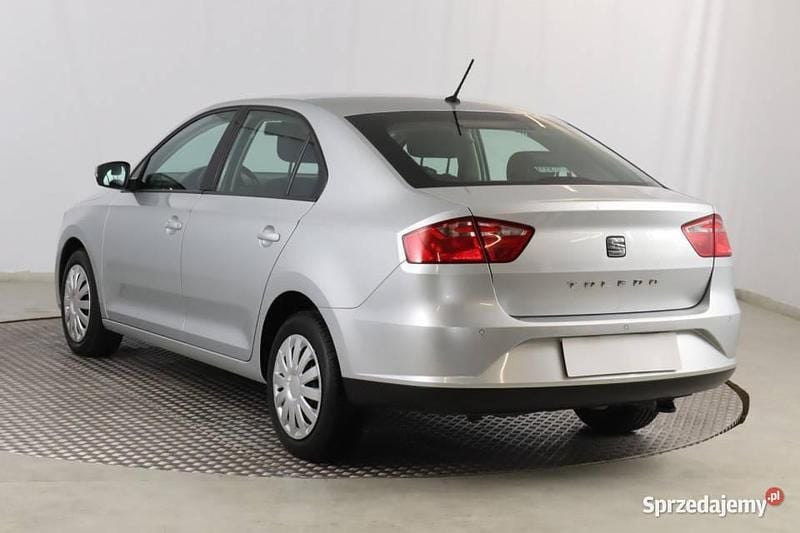Używany Seat Toledo 95 KM (69 kW) 2018 Srebrny Sedan/Limuzyna