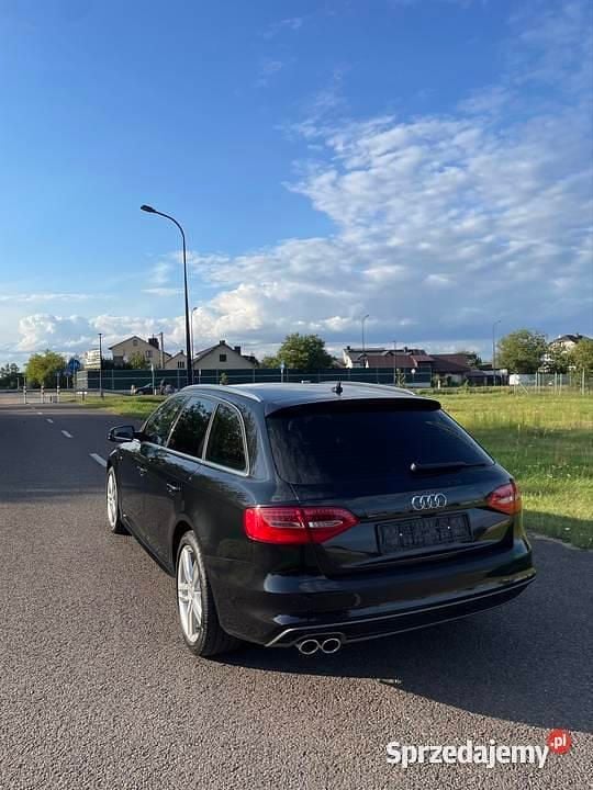 Czarny Używany 2013 Audi A4 S-Line Sedan/Limuzyna | 45 499 zł (Dobra cena) - Obraz 1/4