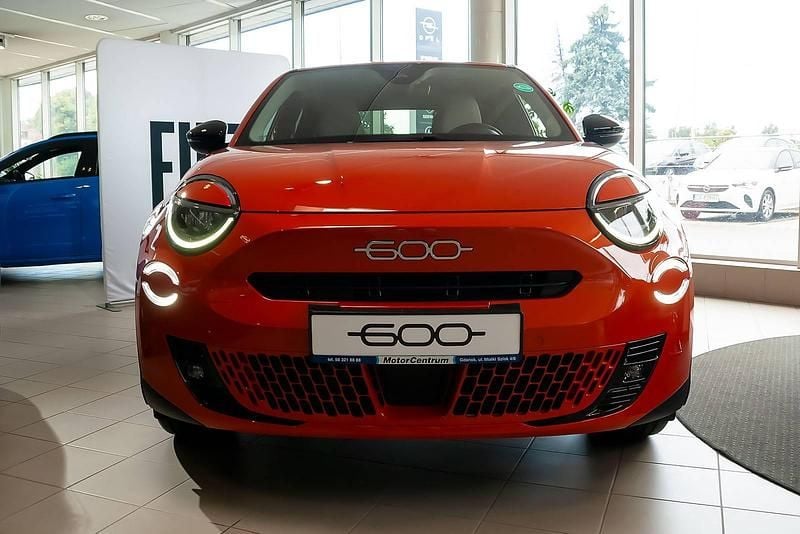 Lakier metalizowany pomarańczowy sole Nowe 2025 Fiat 600E La Prima Hatchback | 144 256 zł - Obraz 1/4