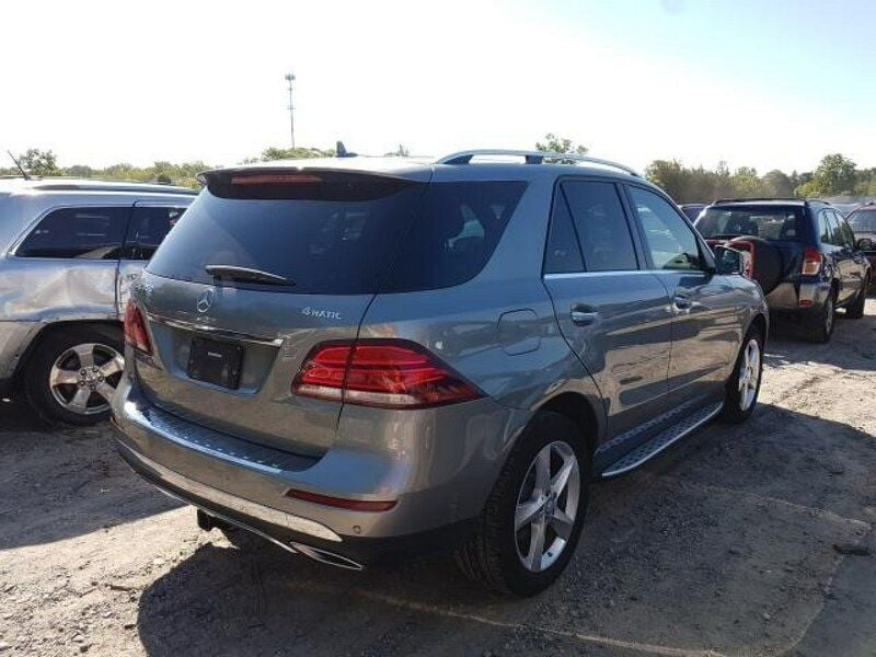 Używany Mercedes GLE350 302 KM (222 kW) 2016 Srebrny SUV