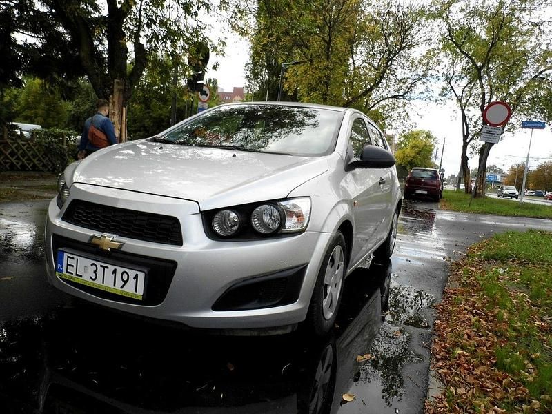Srebrny Używany 2012 Chevrolet Aveo Hatchback | 14 900 zł (Uczciwa cena) - Obraz 1/4