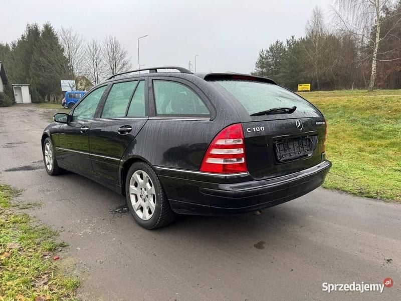Czarny Używany 2004 Mercedes C180 Kombi | 6900 zł (Super Cena) - Obraz 1/4
