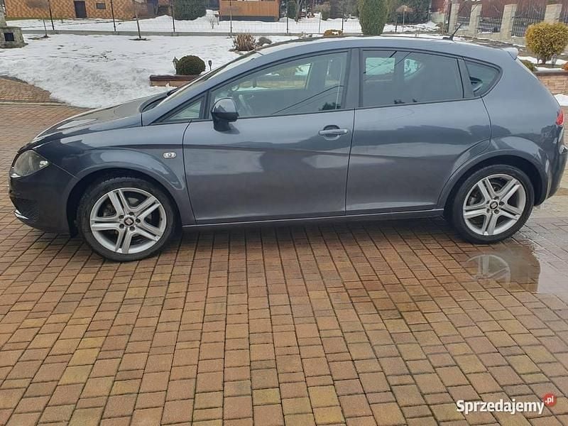 Używany Seat Leon 2011 Grafitowy Hatchback