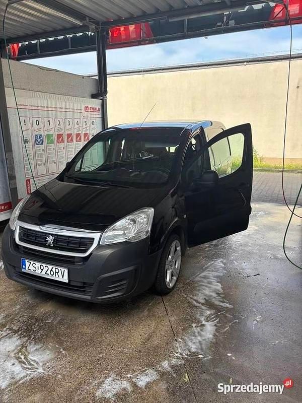 Używany 2017 Peugeot Partner Van | 20 200 zł (Dobra cena) - Obraz 1/4