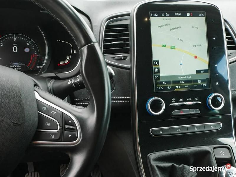 Używany Renault Scénic III Bose Edition 110 KM (80 kW) 2016 Pomarańczowy Sedan/Limuzyna