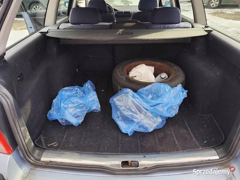 Używany VW Passat 2000 Niebieski Kombi