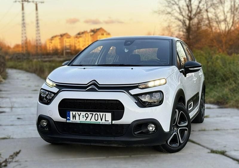 Używany Citroën C3 PureTech 83 KM (61 kW) 2022 Biały (metalik) Hatchback