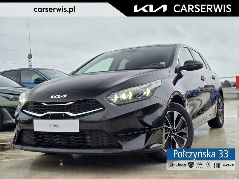 Czarny (metalik) Nowe 2024 Kia Ceed 2 Hatchback | 109 890 zł (Dość drogi) - Obraz 1/4