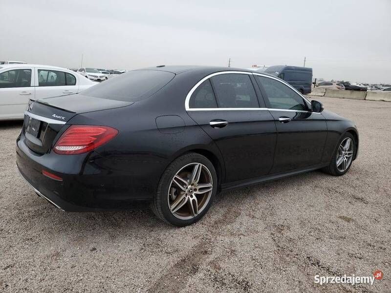 Używany Mercedes E300 2016