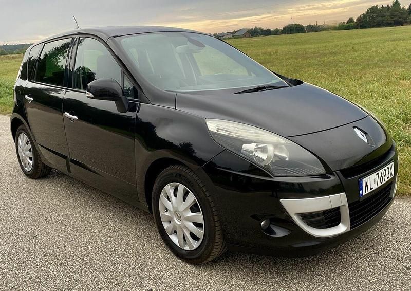 Używany Renault Scénic III 2011 Brązowy Minivan