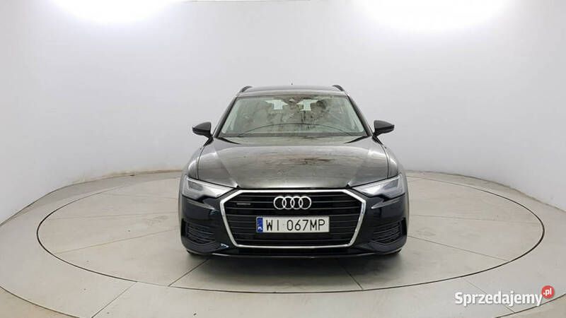 Czarny Używany 2022 Audi A6 Ambiente Kombi | 219 900 zł - Obraz 1/4