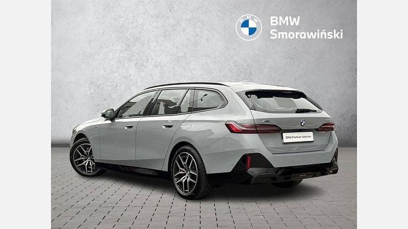 Używany BMW 520 Comfort Edition 197 KM (144 kW) 2024 Szary brooklyn m metalizowany Kombi