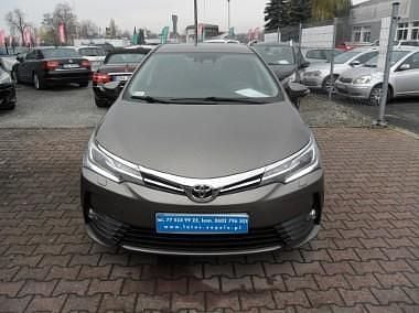 Szary Używany 2018 Toyota Corolla Sedan/Limuzyna | 52 900 zł (Dobra cena) - Obraz 1/4